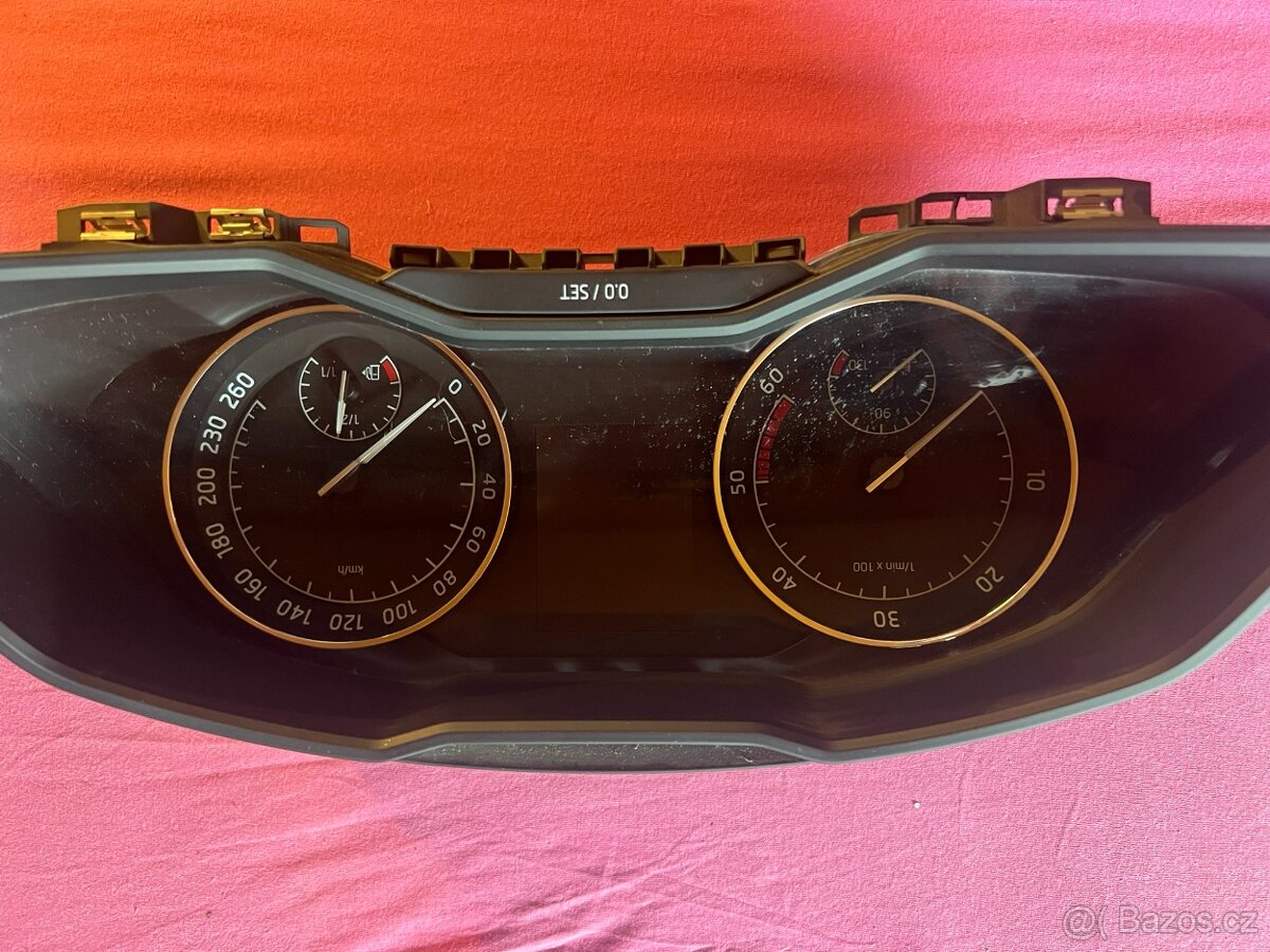 škoda superb 3  budíky