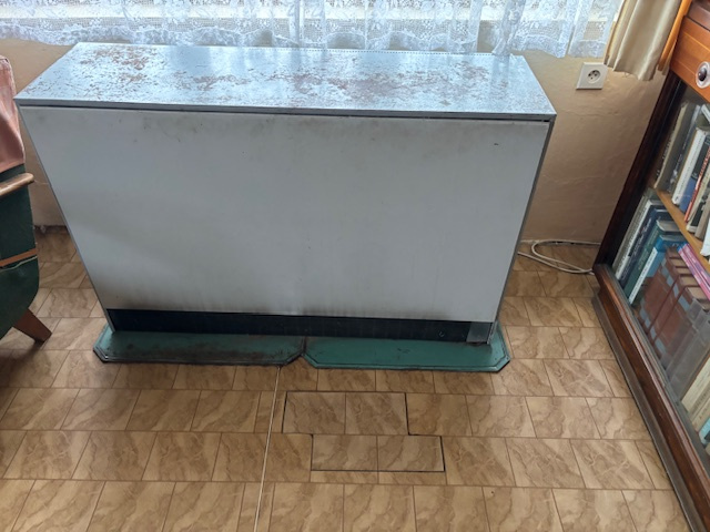 Prodám elektrické akumulační kamna.