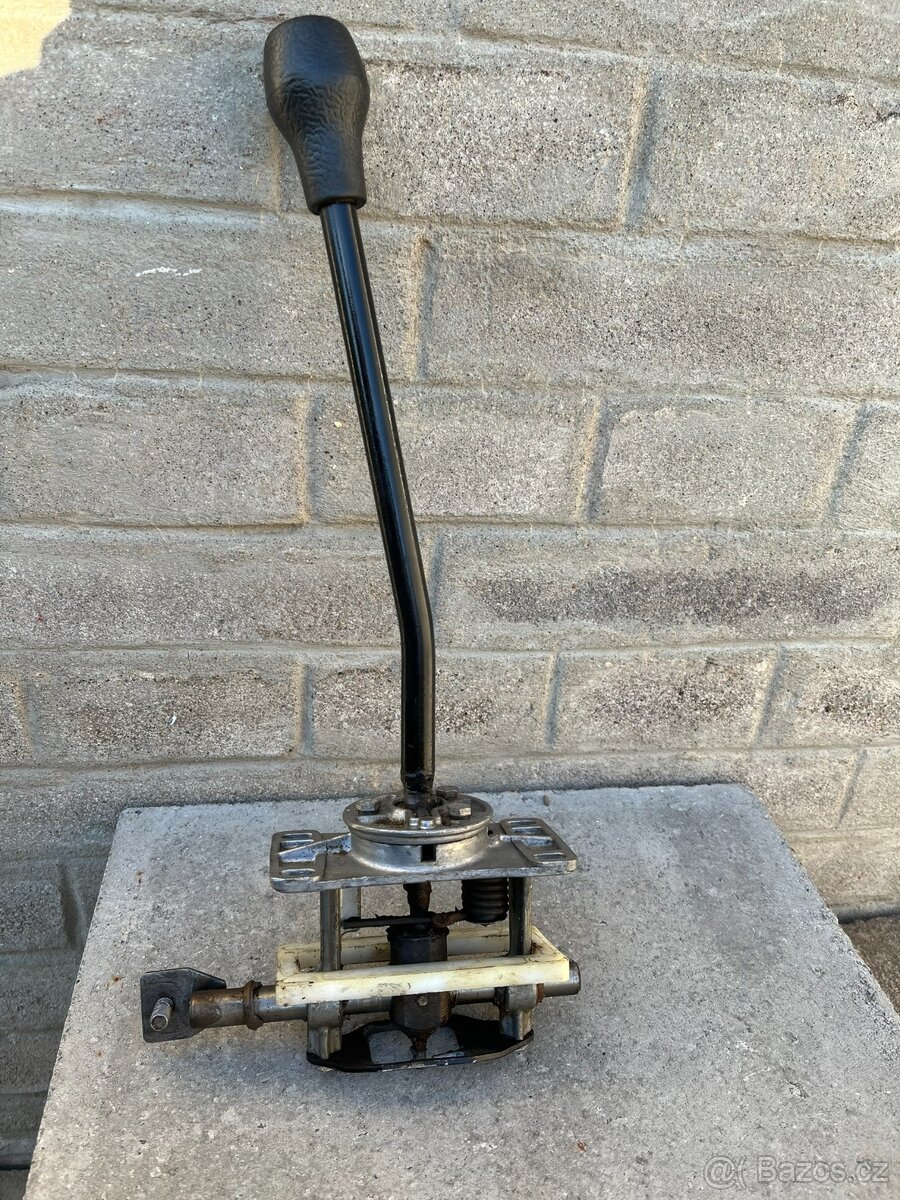 ŠKODA 130 - 136 RAPID, kulisa řazení 5kvalt