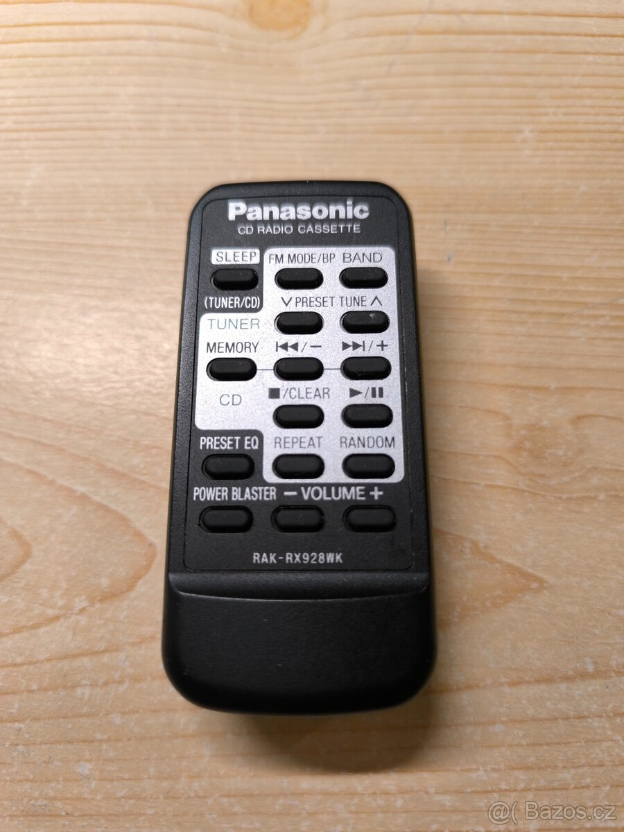 Úplně Nový Panasonic CD RADIO CASSETTE RAK-RX928WK.