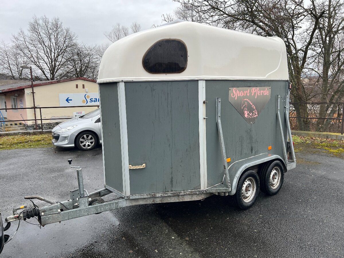 PŘEPRAVNÍK NA 2 KONĚ CHEVAL LIBERTE 2003, 2000 kg