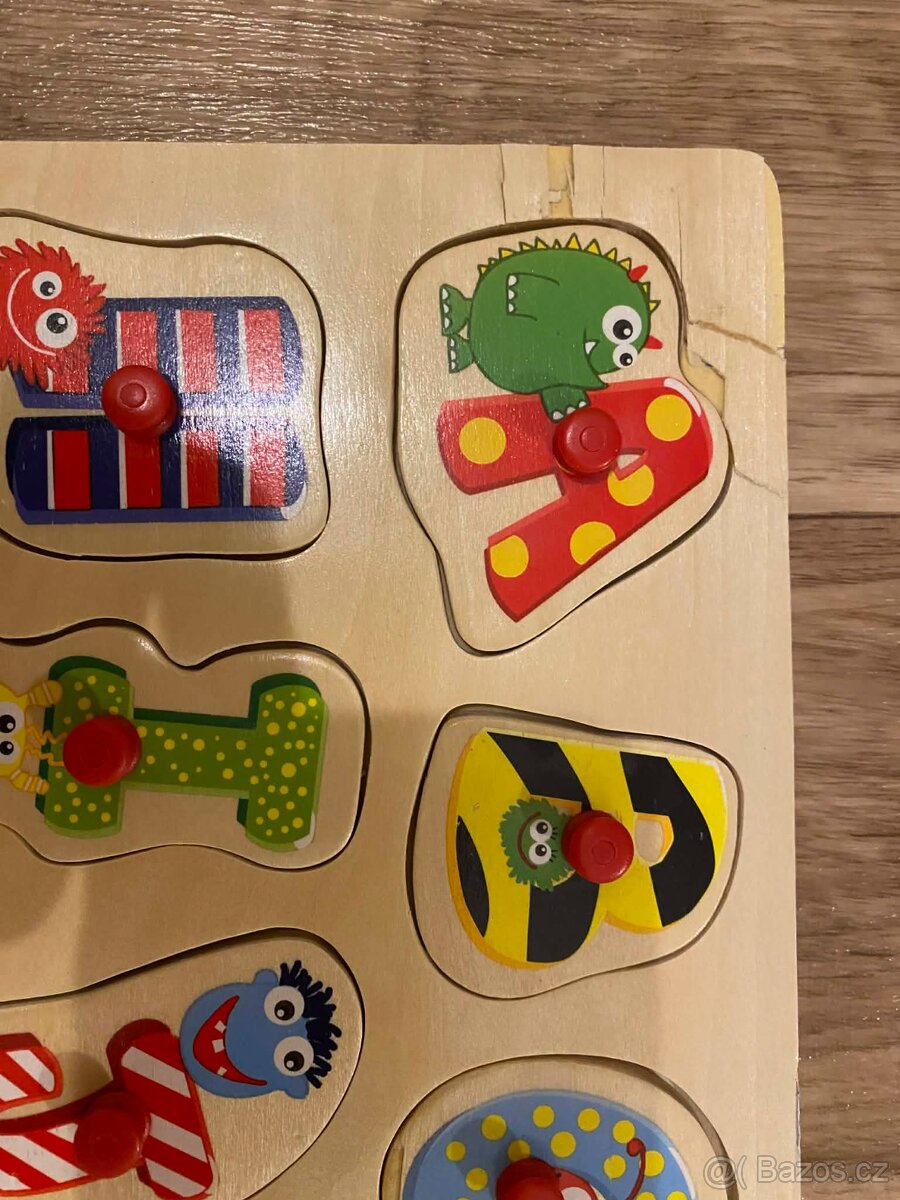 Prodám dřevěnou abecedu