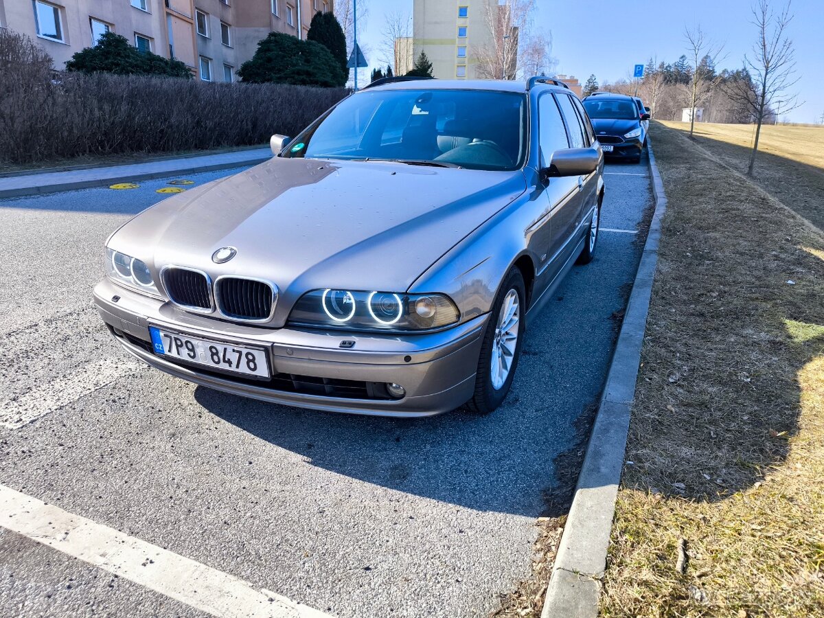 Bmw e39 520i Touring 2003 lifestyle edice