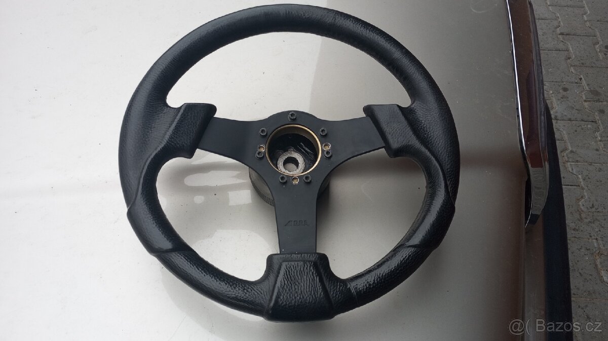 Prodám sportovní volant