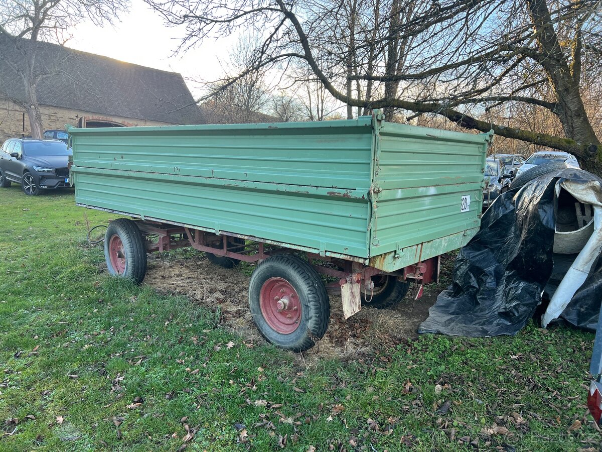 Sklopný vlek za traktor malotraktor