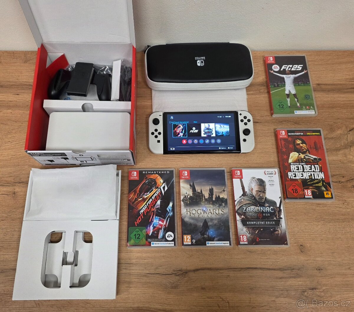 Konzole Nintendo Switch OLED + 5 Hra Záruka 12 Měsicu