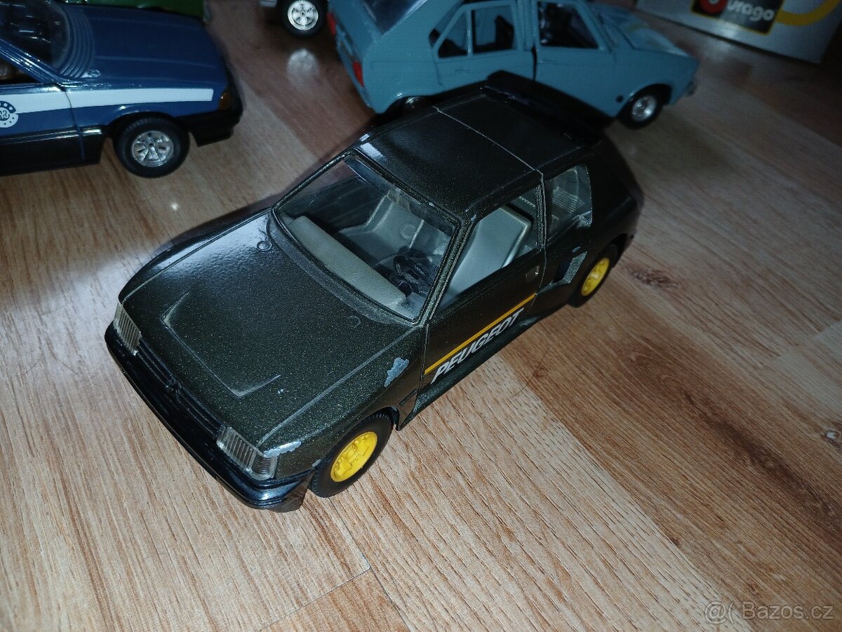 Peugeot 205 turbo rallye 1:24 bburago