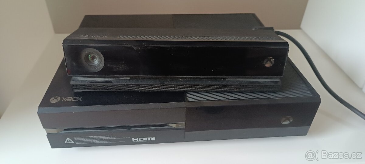 Xbox One + Kinect