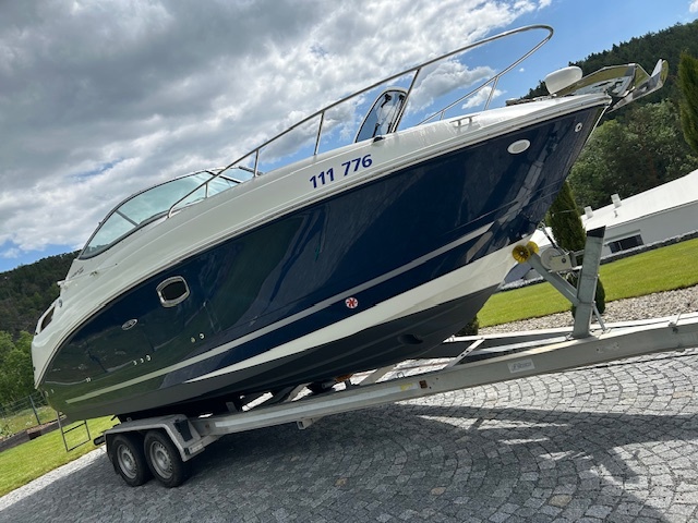 PRODÁM KAJUTOVOU LOĎ Sea Ray 250 SUNDANCER, 350 MPI