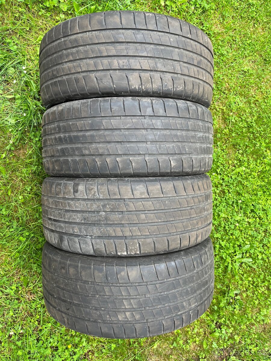 Letní pneu 225/40 R18 92Y Bridgestone Potenza S005