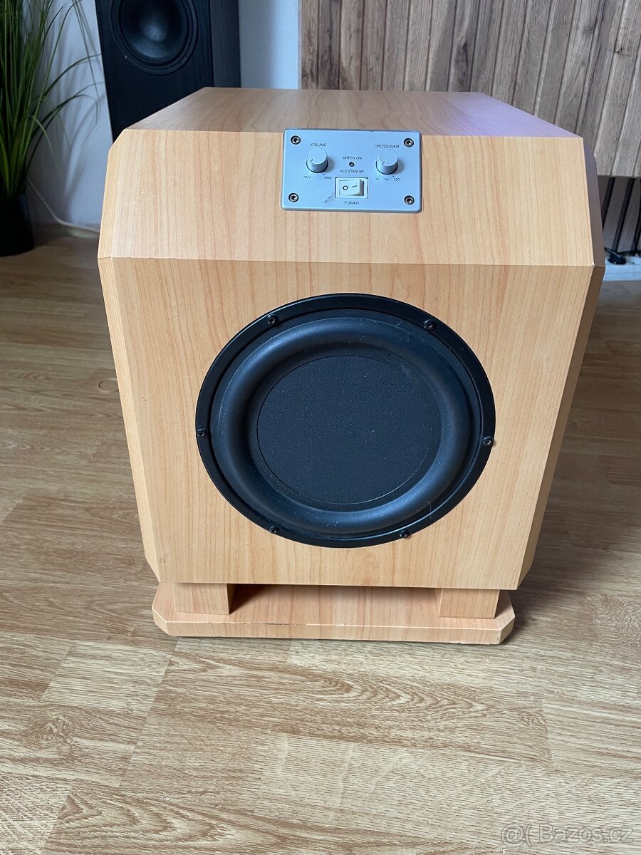 Aktivní subwoofer