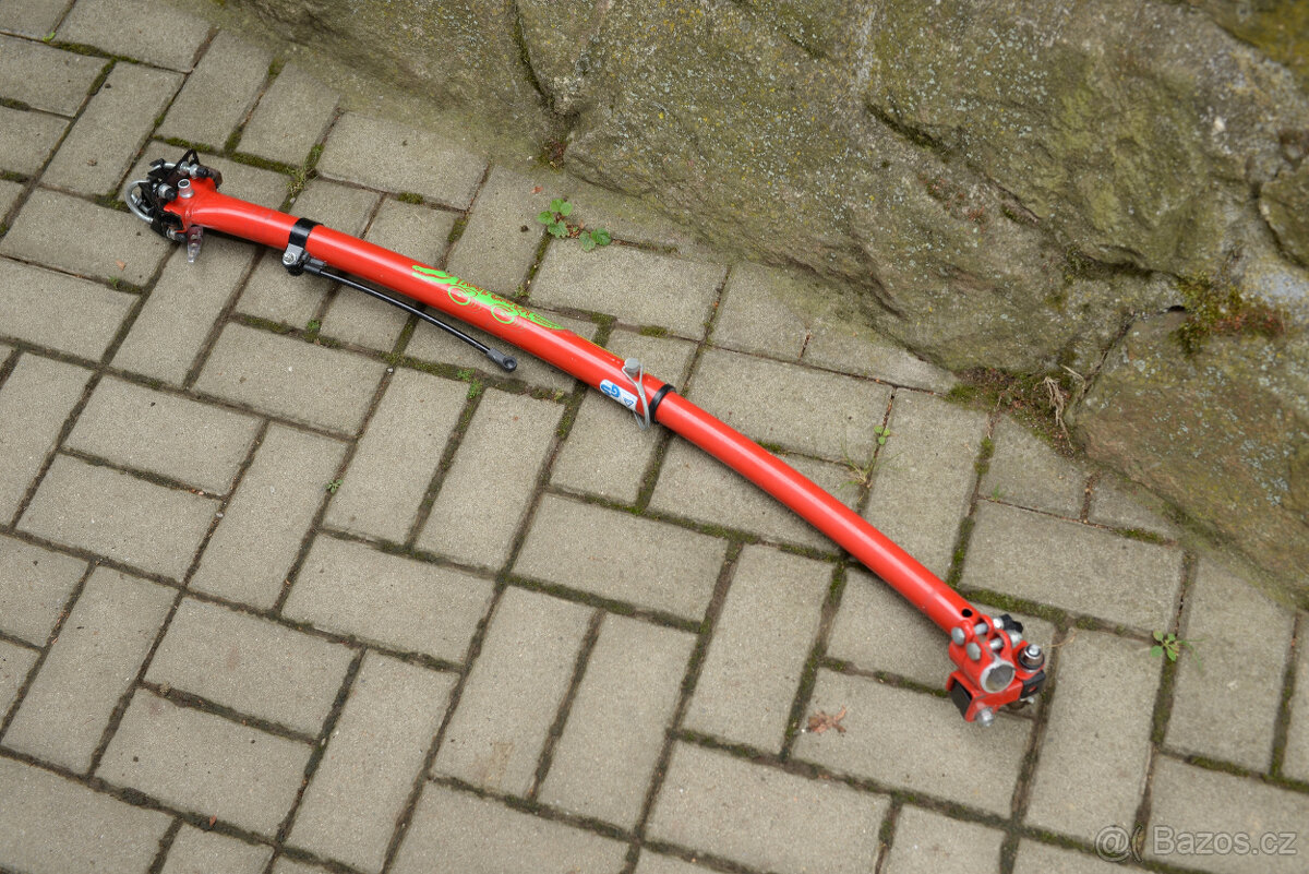 Vodicí tyč pro dětské kolo Trail Gator