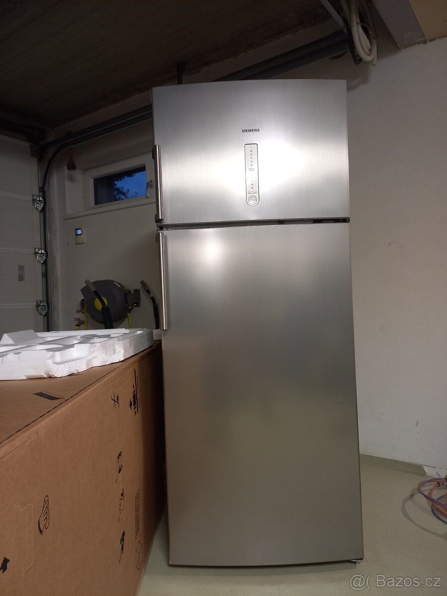 Kombinovaná lednice Siemens š.70 cm
