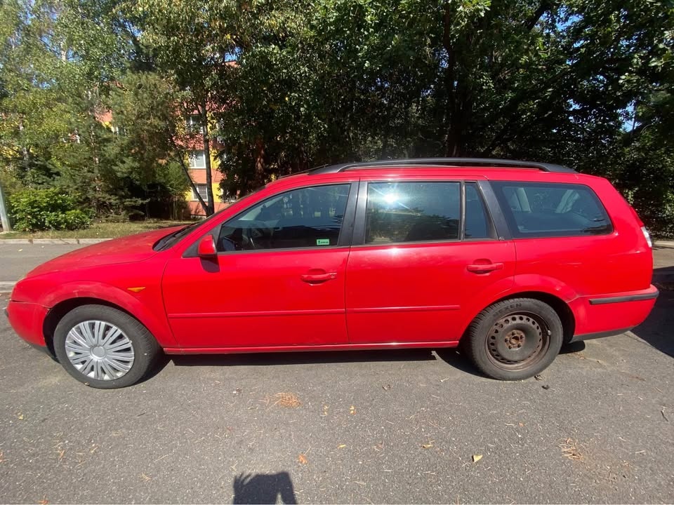 Prodám Ford Mondeo rok 2001 1.8. 16v duratec 81 kw
