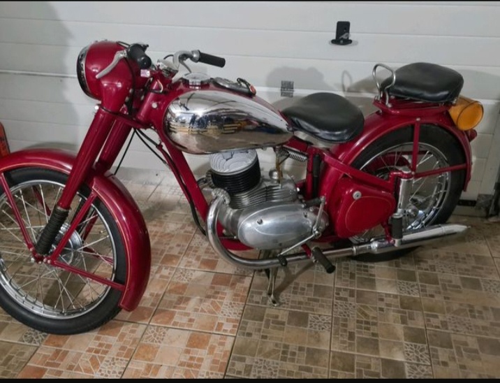 Jawa 250 Pérák 1948 TOP STAV