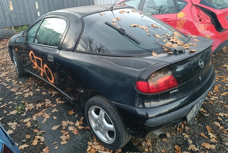 ND z Opel Tigra 1389.cm3 66.kw benzín r.v.1998 (K9)
