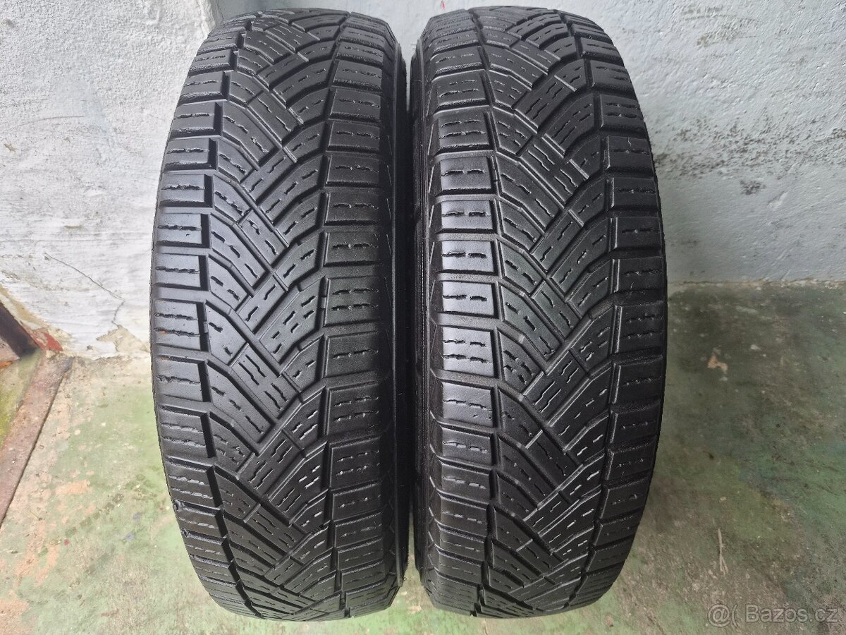 Pár celoročních pneu Sailun Commercio 4 Seasons 205/75 R16C