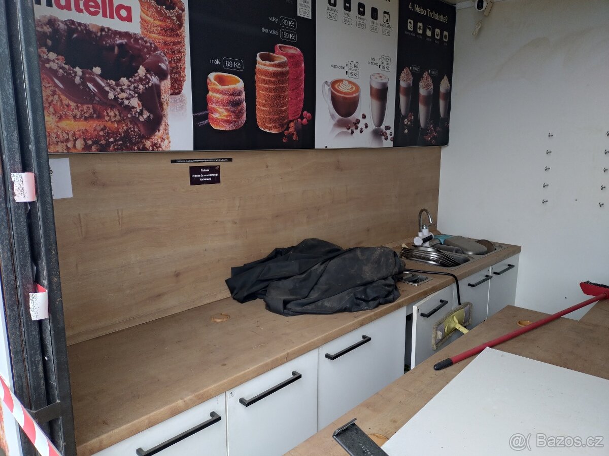 Mobilní prodejní stánek Trdlokafe vč. vybavení