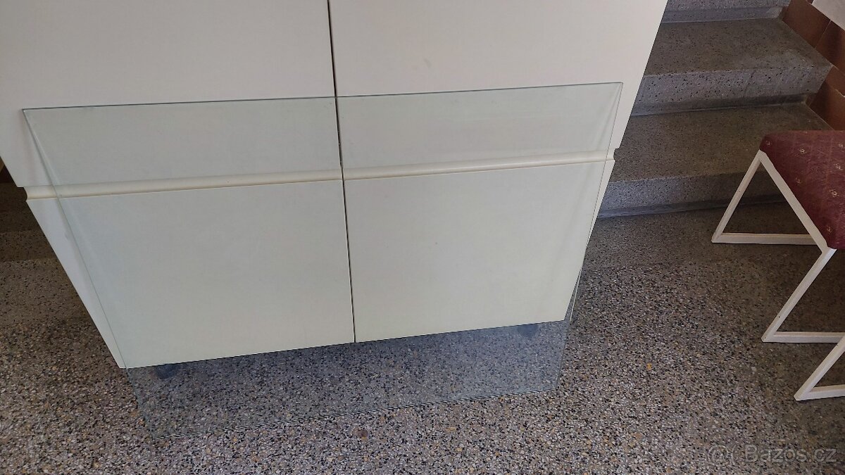 Sklo pod krbová kamna