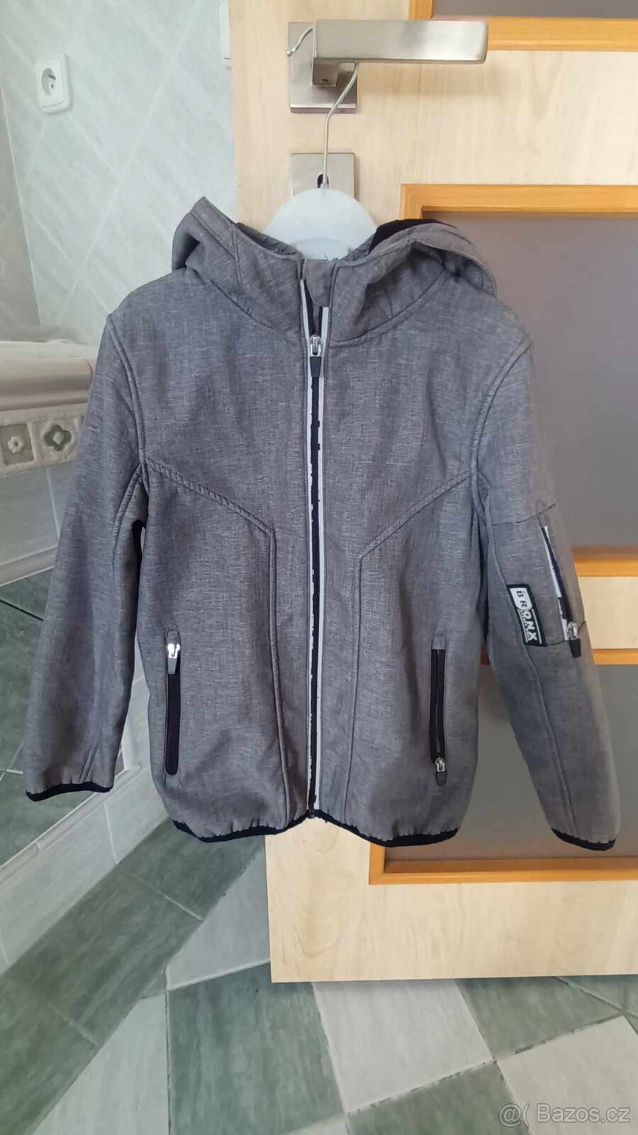 Chlapecká jarní bunda 7-8 let