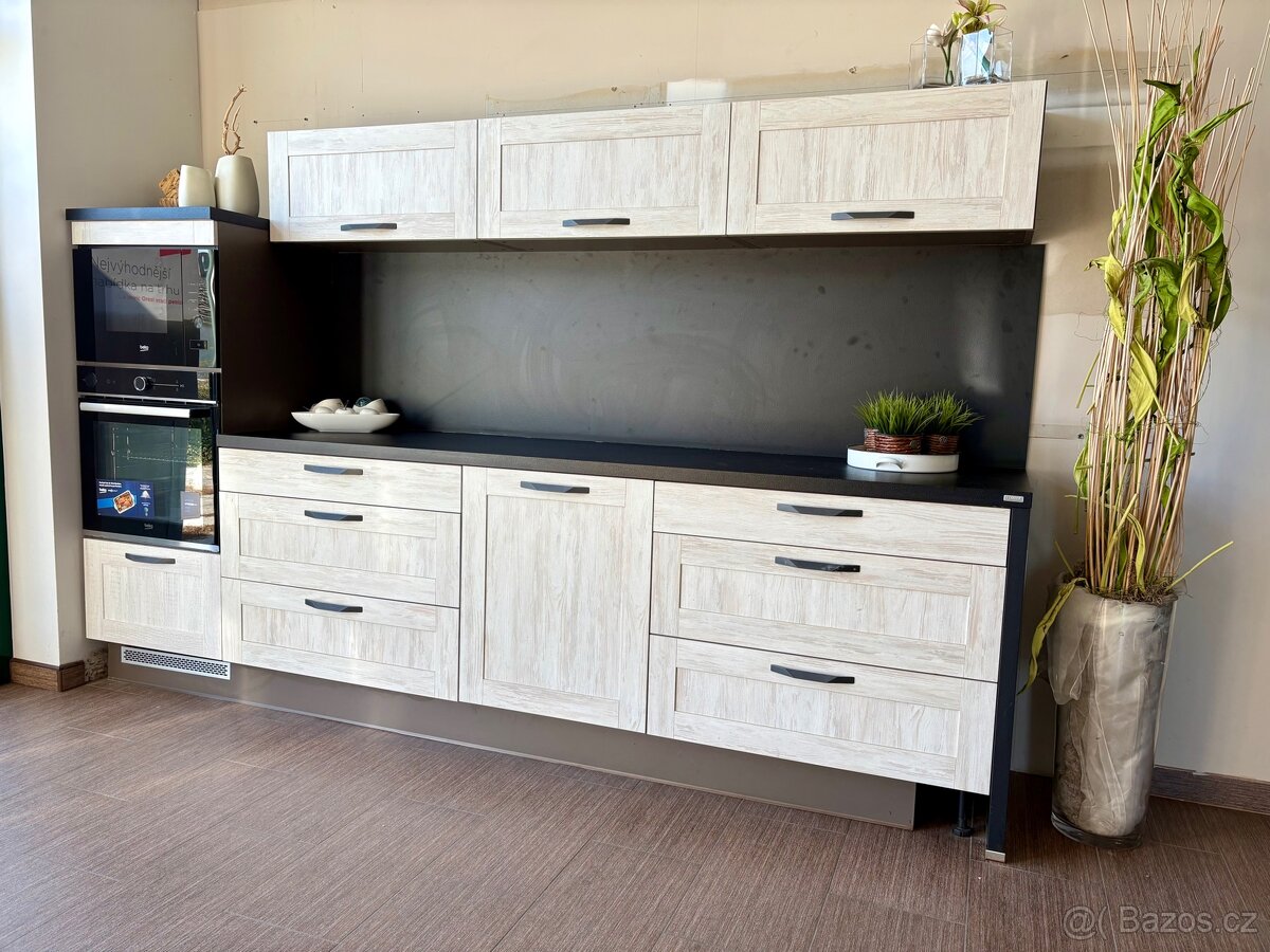 Nová kuch. sestava ORESI BIG PICTURE/ 305 cm - 5 let záruka