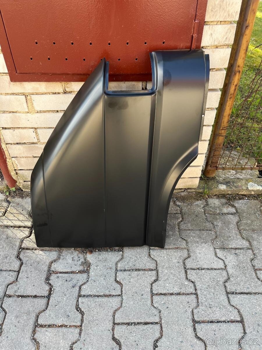 VW TRANSPORTER T4 r.v. 9/1990- 1996 - PRAVÝ PŘEDNÍ BLATNÍK 