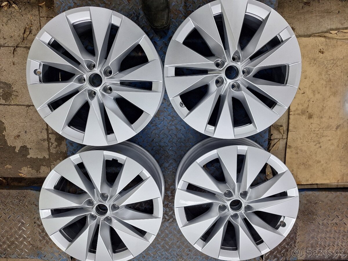 Prodam origo alu kola škoda Elroq Enyaq Proteus 5x112 r19
