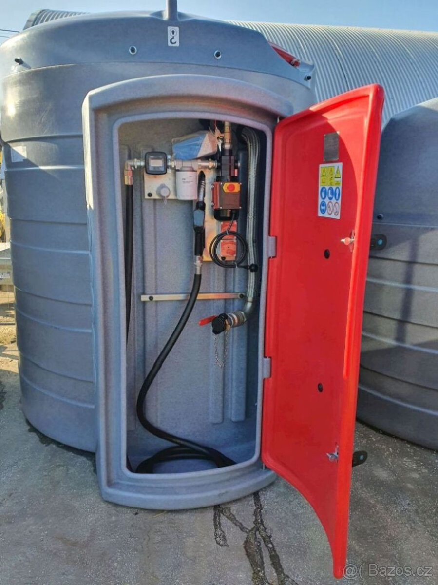 Nádrž na naftu SIBUSO 5000 litrů, velká strojovna