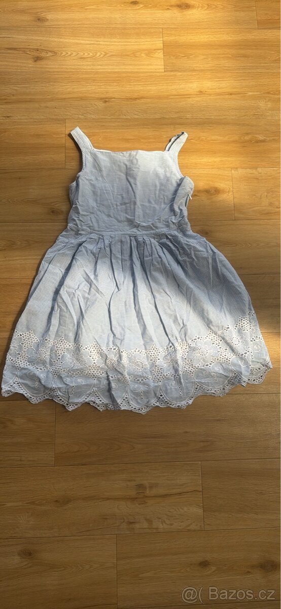 Krasne saty vel. 152 cm