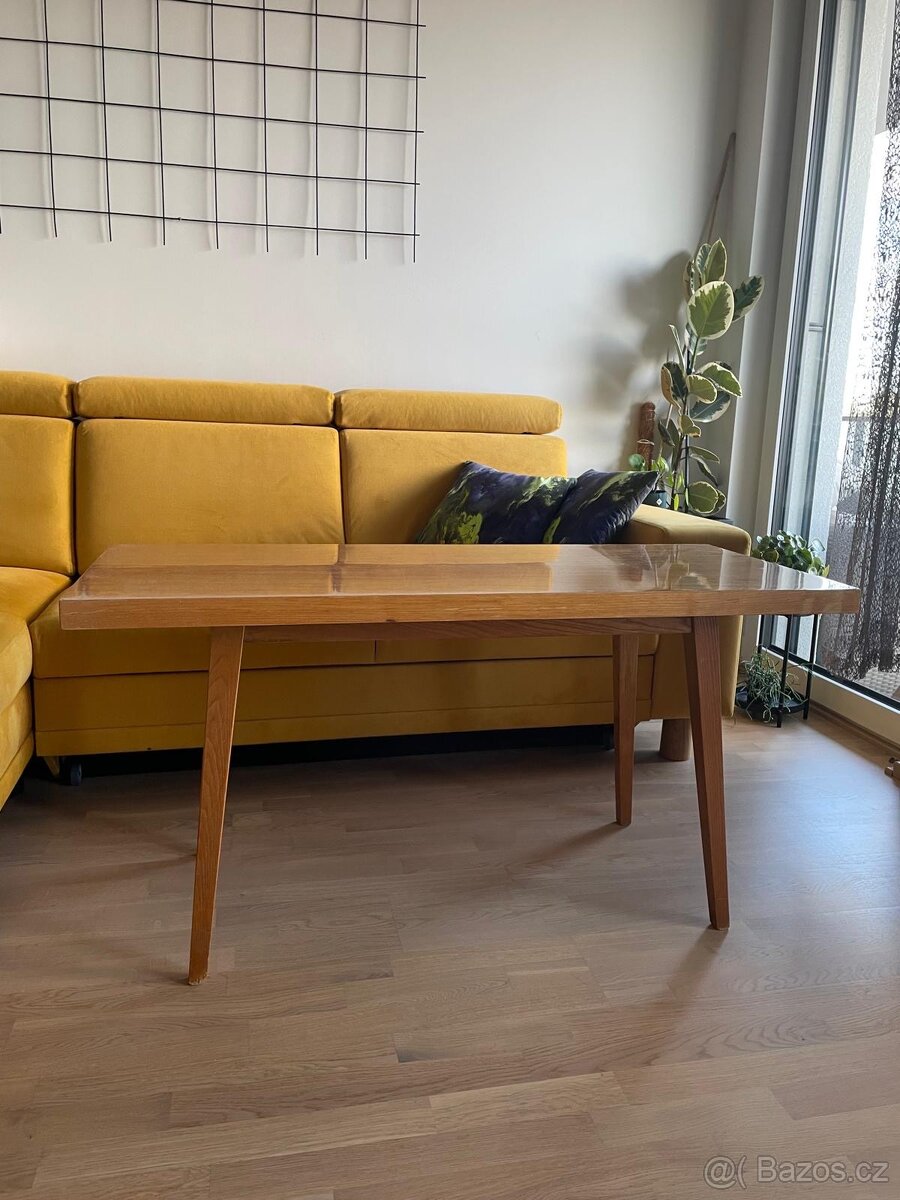 Konferenční stolek- masiv 60.léta