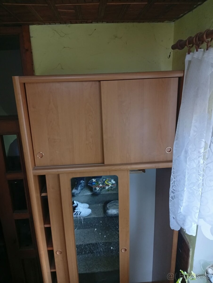 Šatní skříně