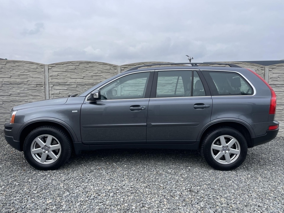 Volvo XC90 2.4D5 4x4 185PS MAN FL 7M TOP