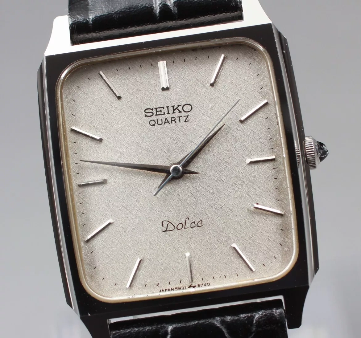 Seiko Dolce 5931-5550 stříbrné 27mm křemenné 1982