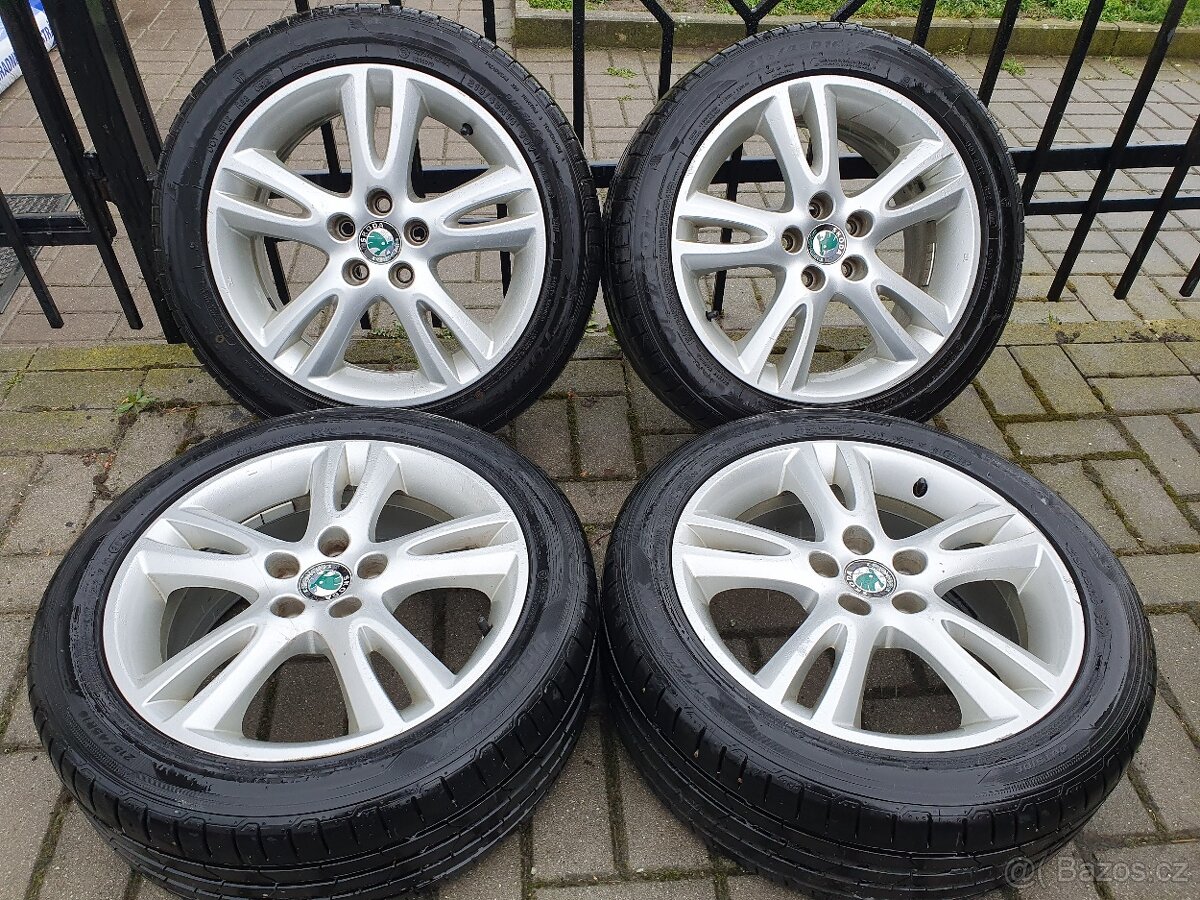 Alu kola Skoda 5x100 r16 6,5j et43 pneu 215/45/16