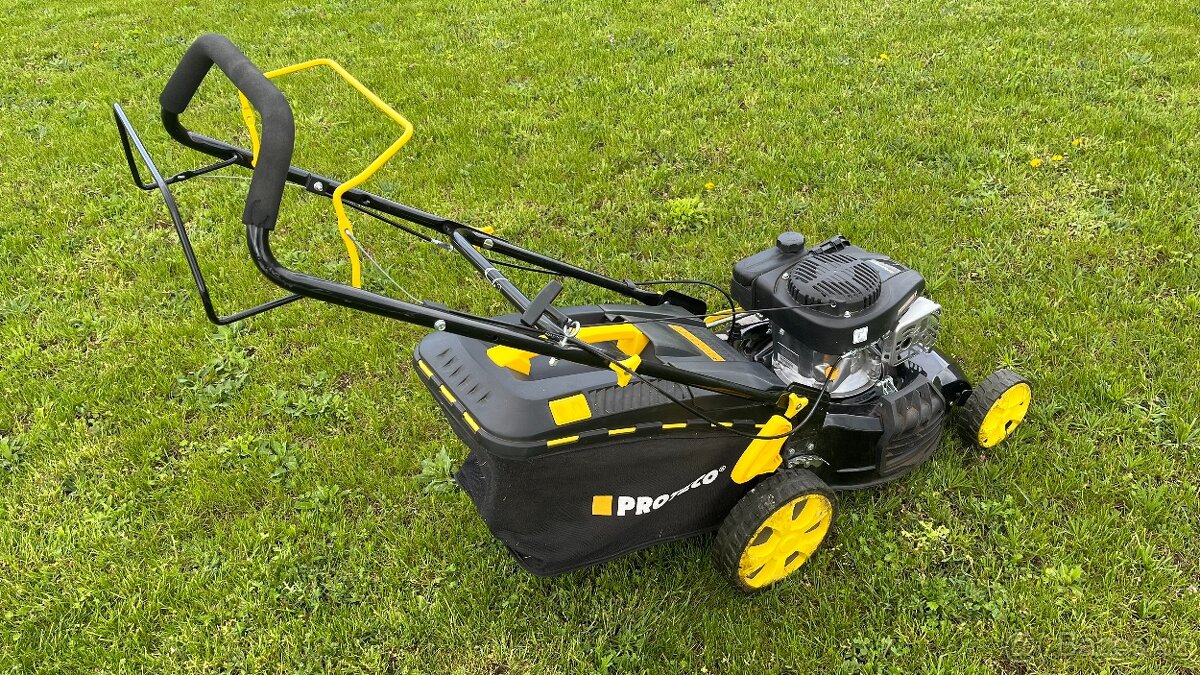 Sekačka s pojezdem Proteco 46cm, v Záruce + strunovka