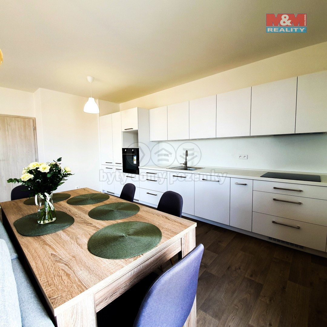 Pronájem bytu 2+kk, 66 m², Pardubice, ul. Na Spravedlnosti
