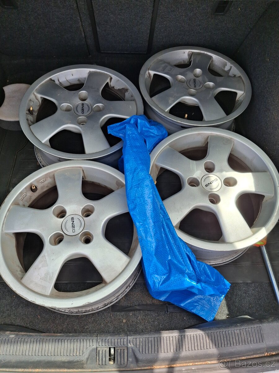 Alu kola r15