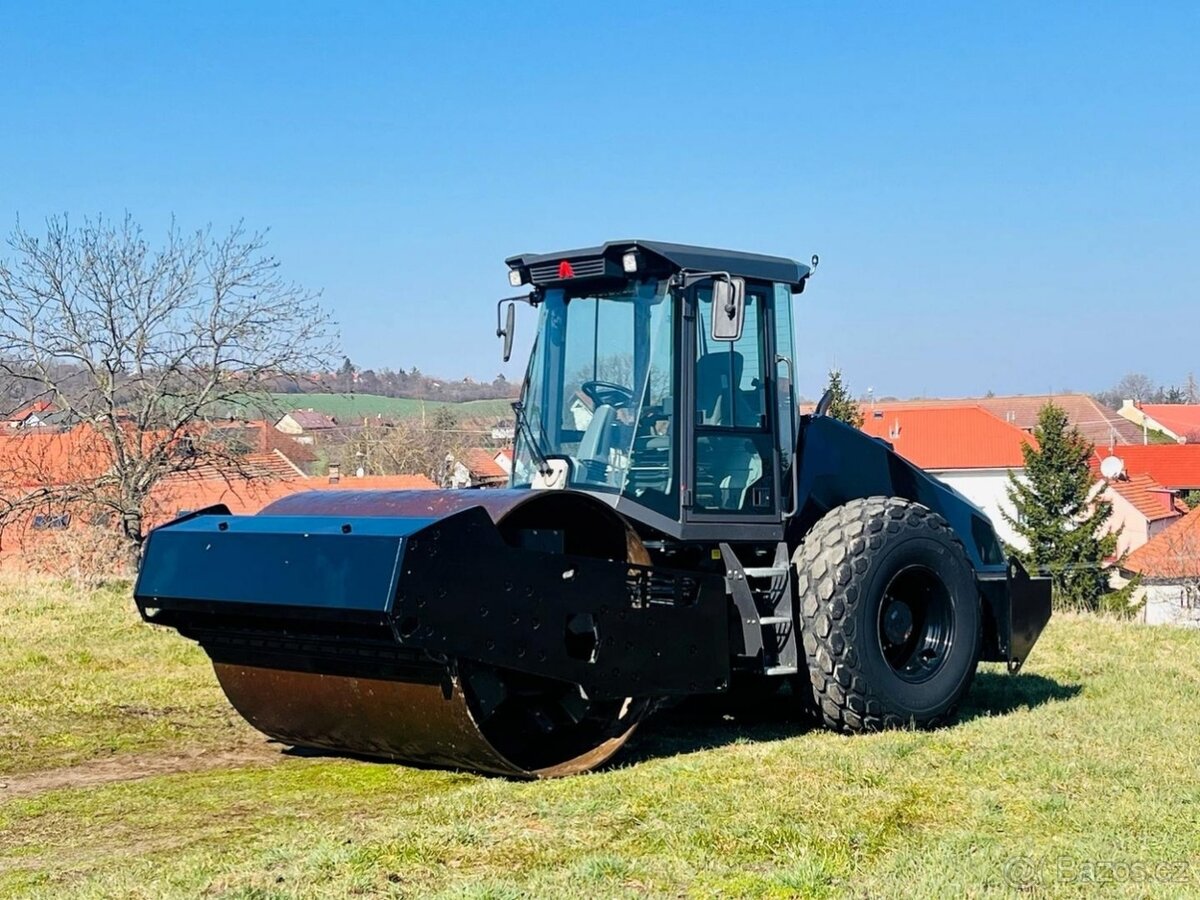 Vibrační válec zeminový Ammann ARS110