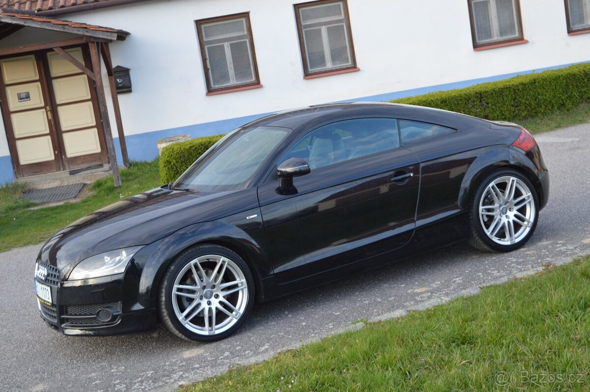 Audi TT 2.0TFSi - 147kw , S-Line , bez koroze