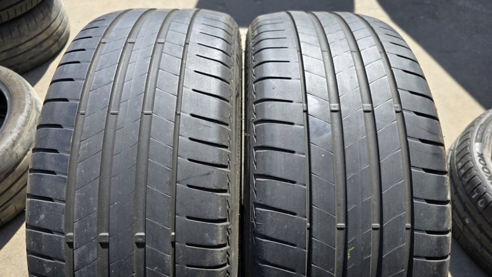 Letní pneu 245/45/19 Bridgestone