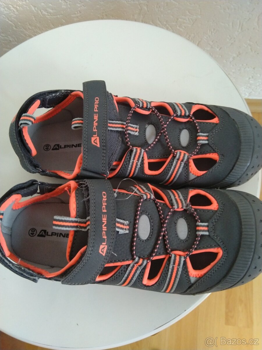 Alpine pro sandale nove