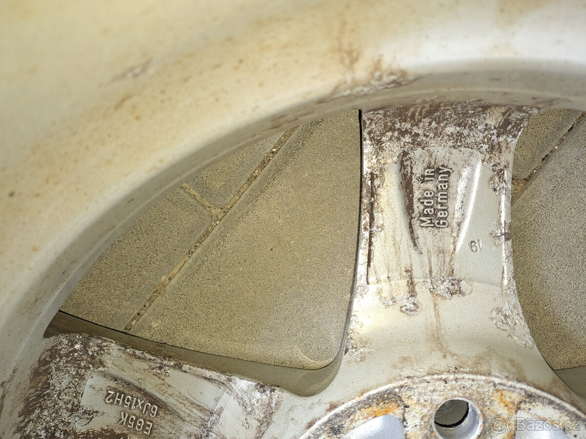 Zimní kompletní kola Hyundai i30, 195/65 R15