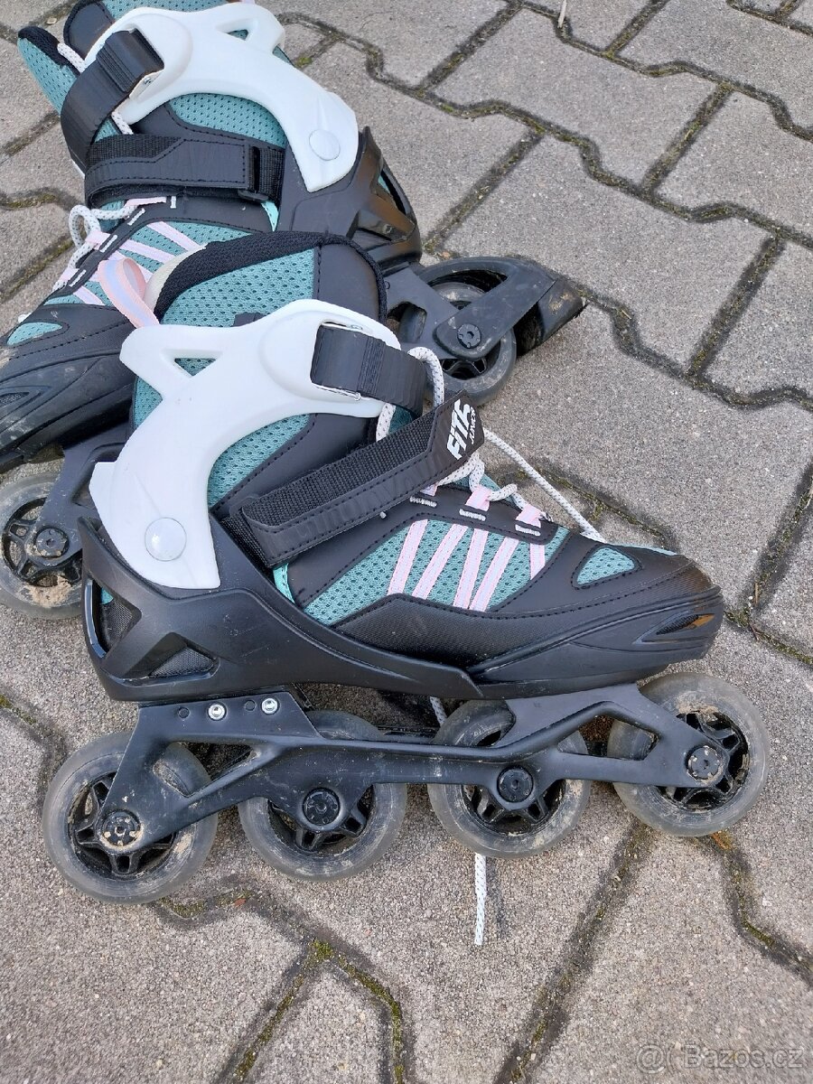 Dámské brusle 2x použité