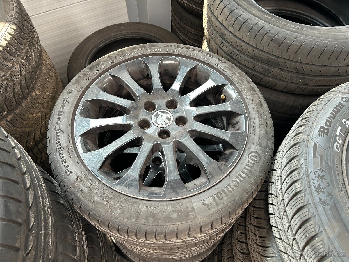 SADA KOL ŠKODA FABIA 2 MONTE CARLO 205/45 R16