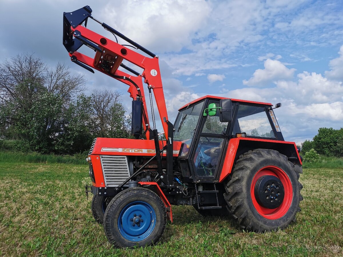 MONTÁŽ ČELNÍHO NAKLADAČE NA ZETOR, ZDARMA JOYSTICK A VIDLE.,