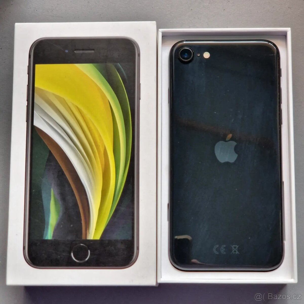 Iphone SE (2020) 64gb Černá