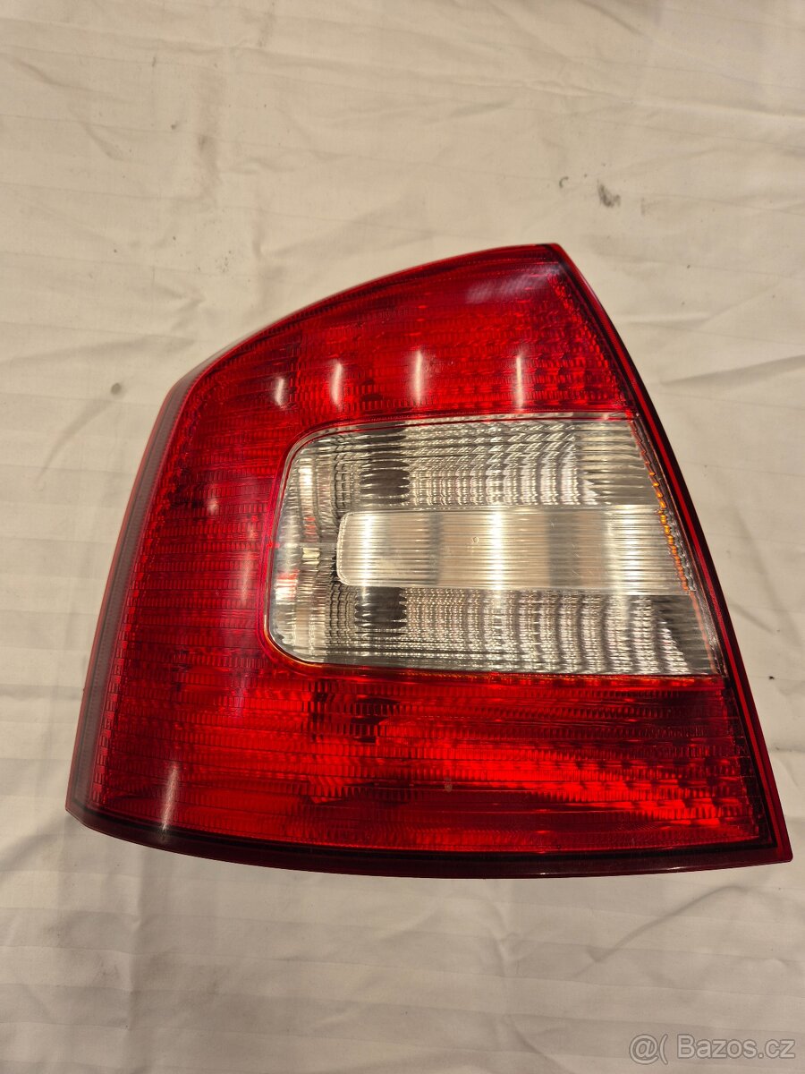 Zadni svetlo octavia II sedan facelift levé 1Z5945095B