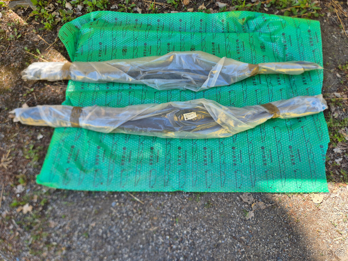 panel prahu pravý Škoda Felicia před FL do 12/97 6U0853374 H