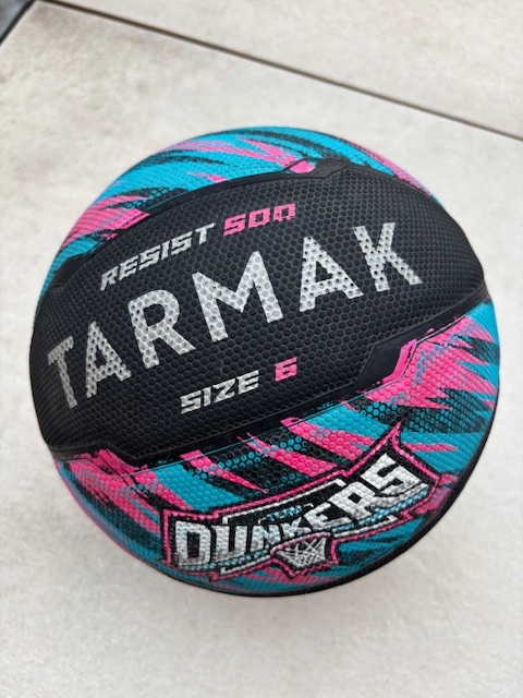 Basketbalový míč