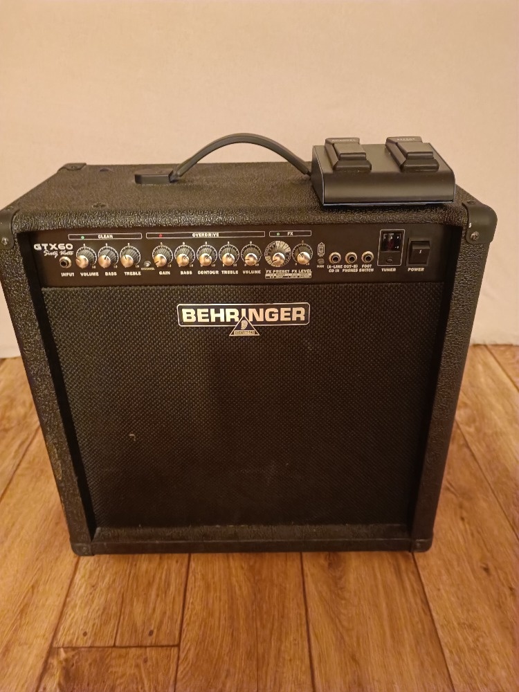 KYTAROVÉ KOMBO BEHRINGER